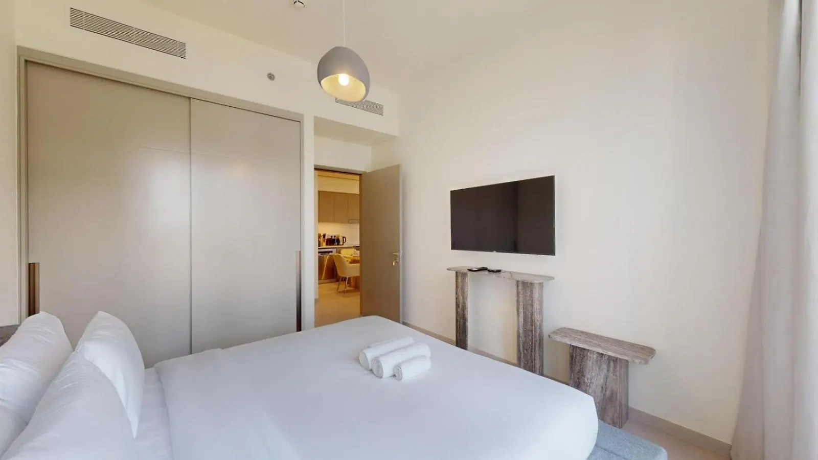 Grande Residence - Contemporary One Bedroom Dubai