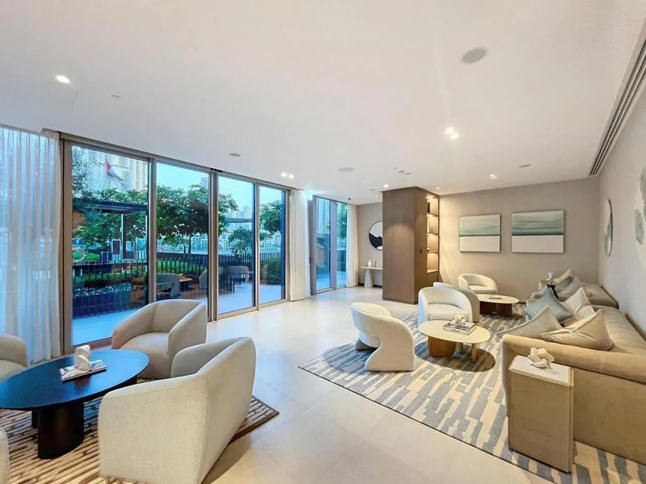 Grande Residence - Contemporary One Bedroom Dubai Apartment
