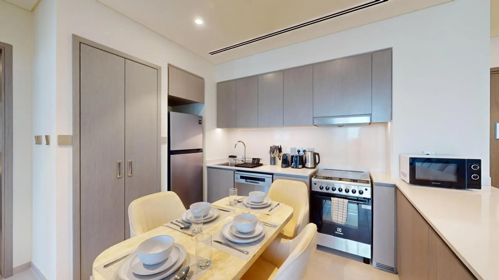 Grande Residence - Contemporary One Bedroom Dubai